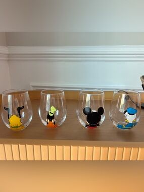 Disney Character Stemless Wine Glasses - Black & Yellow Design